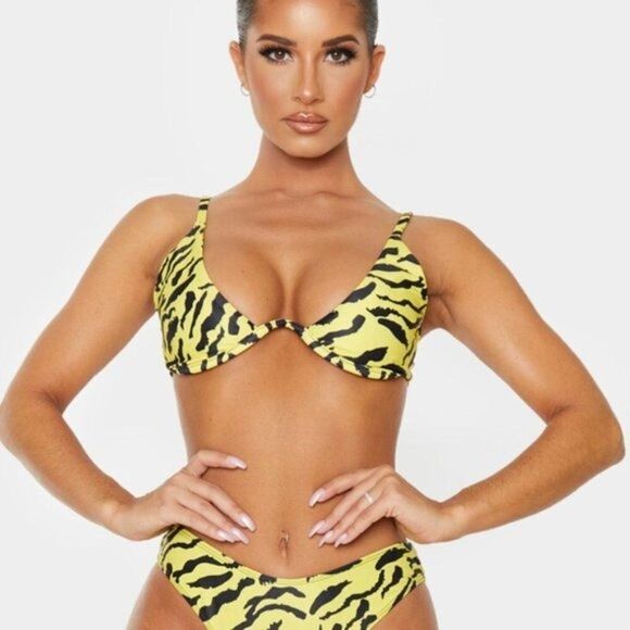 NEW Prettylittlething Yellow Tiger Underwired Plunge Bikini Top Size 2 US - Picture 1 of 10